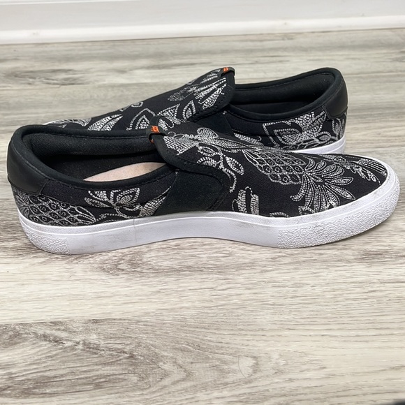 Men’s Adidas Slip On Shoes - Picture 8 of 9